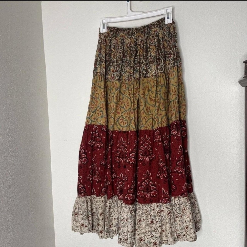 Vintage Gordon & James Tiered skirt